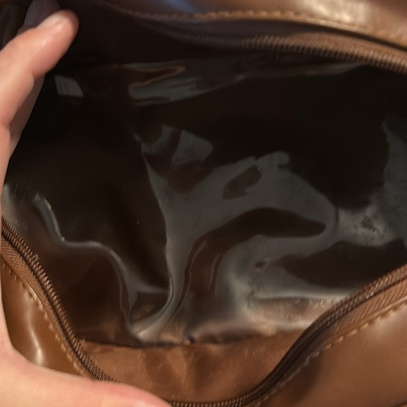 Penguin toiletry bag - Picture 2 of 5